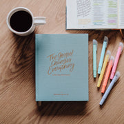 The Daily Grace Co - The Gospel Changes Everything | 365-Day Devotional