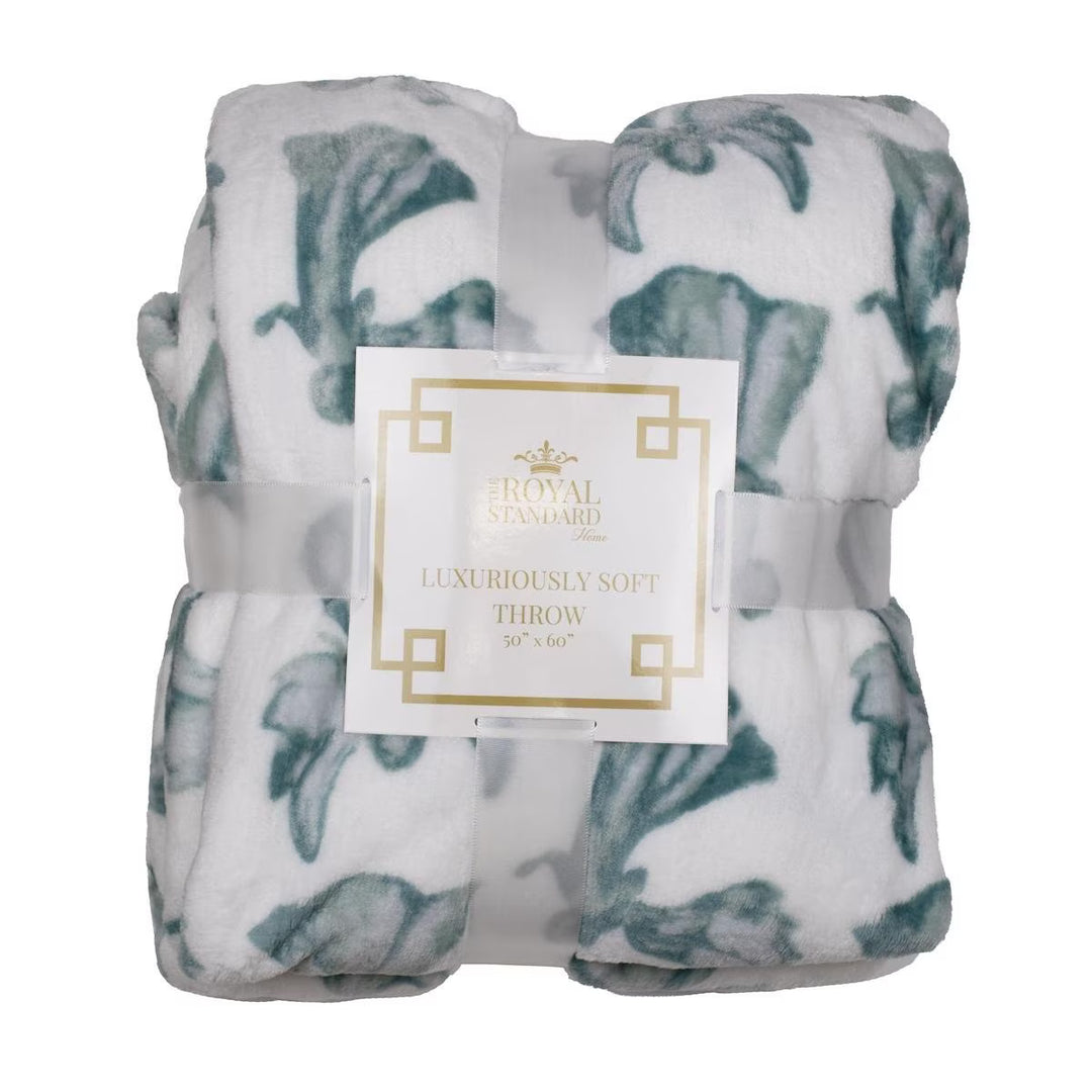 Joyce Angel Throw Blue/White