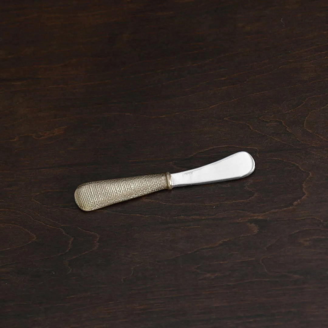 Beatriz Ball Sierra Spreader