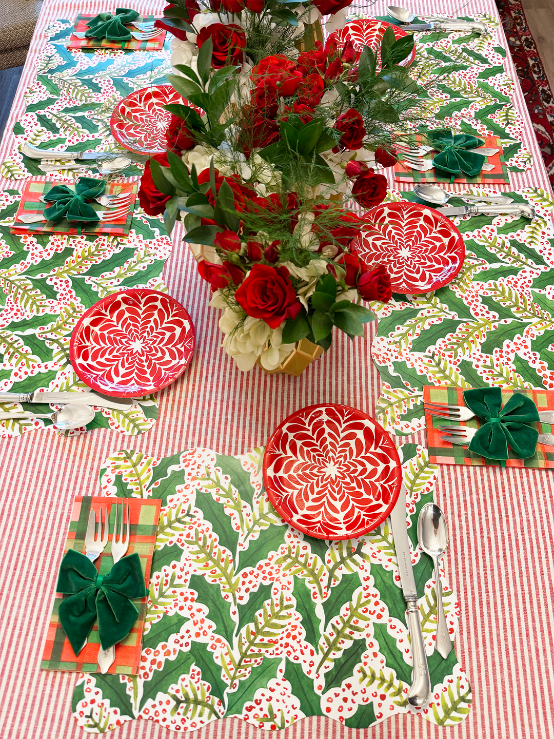 Jolly Holly Scalloped Rectangle Paper Placemats | Set of 24