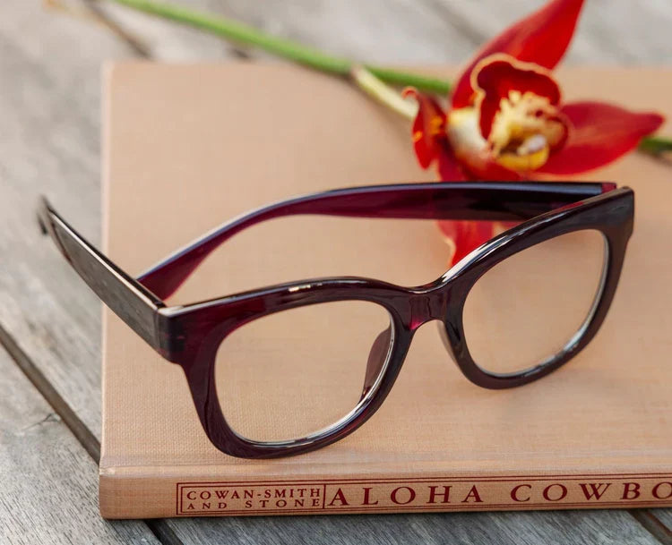 Center Stage Focus Peepers - Dark Cherry