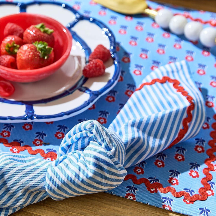 Red, White and Bloom Double Sided Fabric Placemats Set/4
