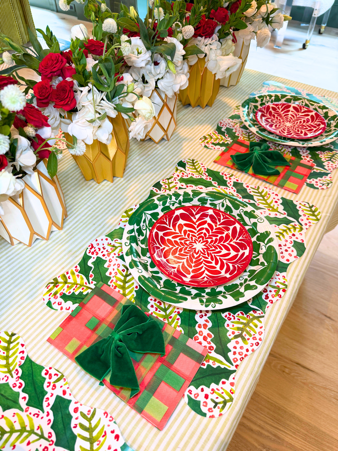 Jolly Holly Scalloped Rectangle Paper Placemats | Set of 24