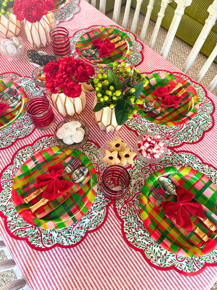 Holiday Plaid Heavy Duty Paper Plate (10")
