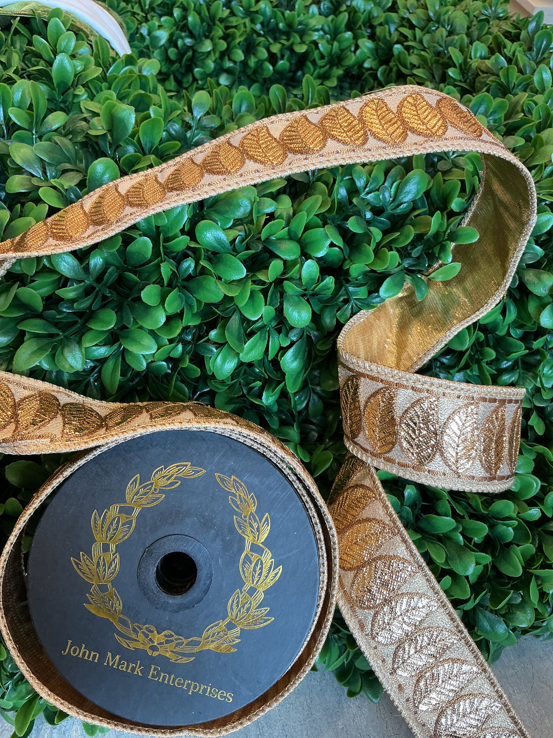 Leaf Trim Metallic Dupioni Ribbon - Gold | 1.5 in x 5 yd