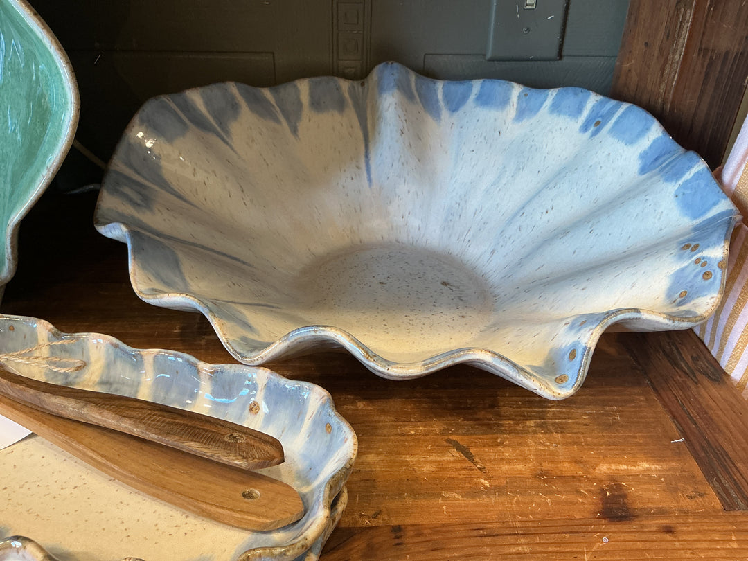 Half Shell - Blue Willow