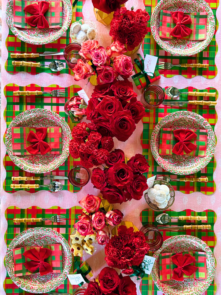 Holiday Plaid Scalloped Rectangle Paper Placemat | Set of 24