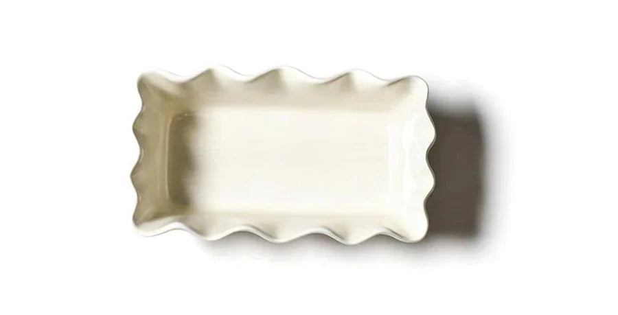 Signature White Ruffle Loaf Pan