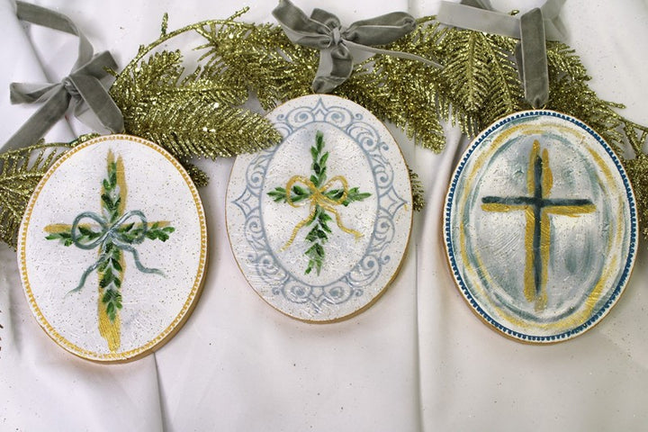 Oval Canvas Cross Ornament - Gold Glitter, Assorted