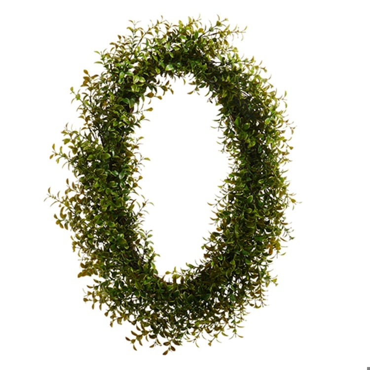 26 Oval Boxwood Wreath